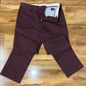 J. Crew Broken-In Chino in Merlot 31/32 Urban Slim